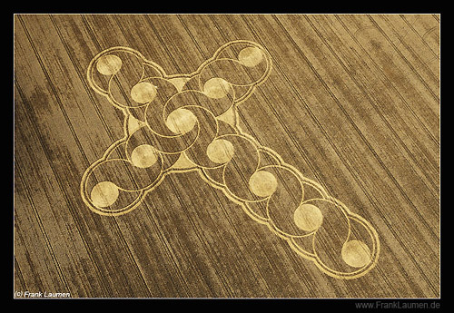 Crop Sign of the Cross -  Frank Laumen